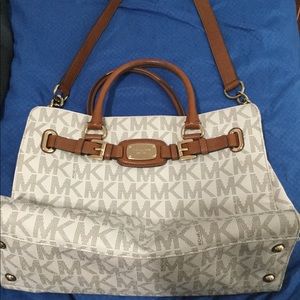 Michael Kors purse